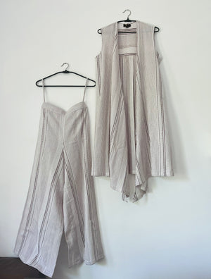 Flare set white Flare set white