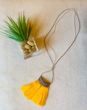 Yellow knot-neck piece Yellow knot-neck piece